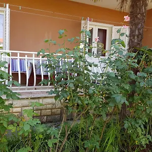 renata-mare-apartments.in-istria.net/