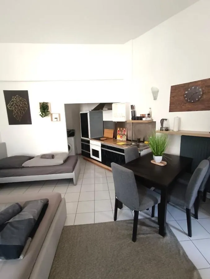 Apartamento Koro Boardingapartments In Augsburg Goeggingen Alemanha